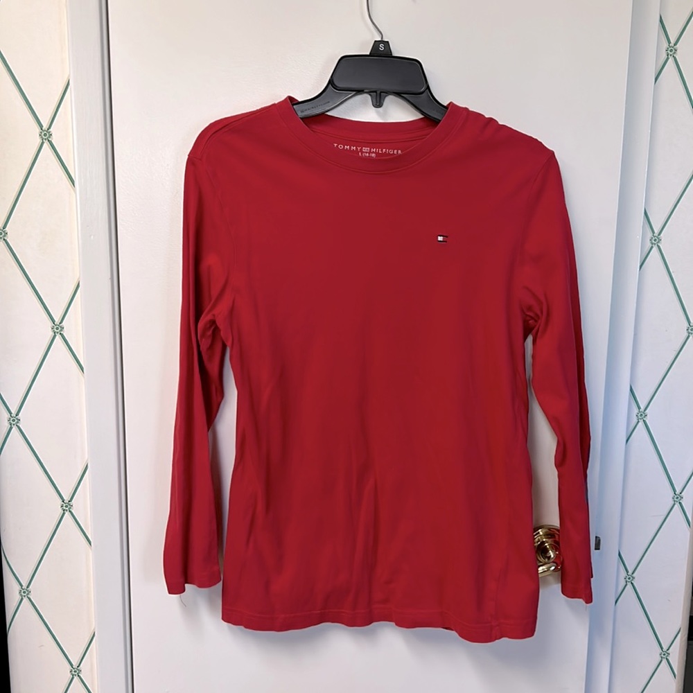 Tommy Hilfiger long sleeve T-shirt, size L.